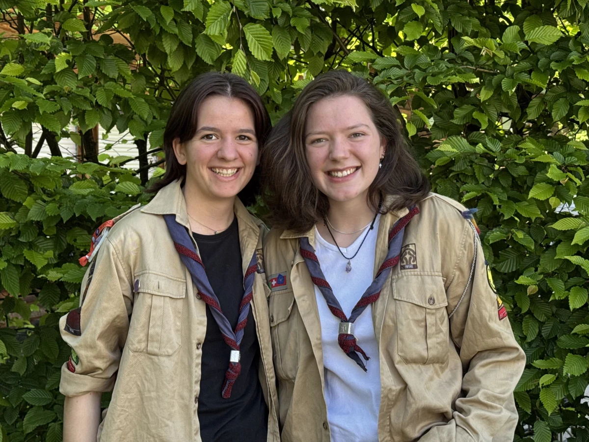 Das sind wir. Links Chai und rechts Nasira